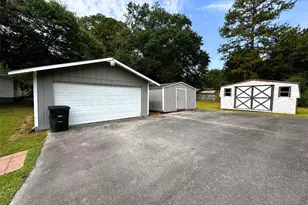 121 Hunt Dr NE, Calhoun, GA 30701 - Photo 3