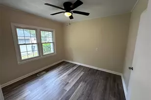 121 Hunt Dr NE, Calhoun, GA 30701 - Photo 13