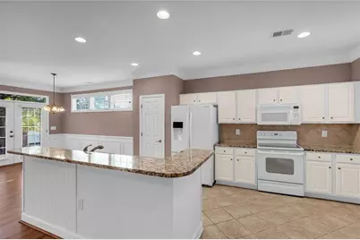 5985 Marlow Drive, Cumming, GA 30041 - Photo 11