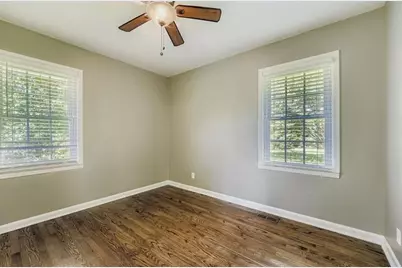 381 W Candler Street, Winder, GA 30680 - Photo 15