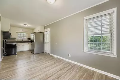 381 W Candler Street, Winder, GA 30680 - Photo 11