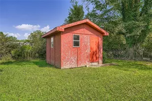 381 W Candler St, Winder, GA 30680 - Photo 25