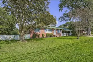 381 W Candler St, Winder, GA 30680 - Photo 3