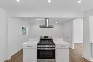 733 Pegg Rd SW, Atlanta, GA 30315 - Photo 15