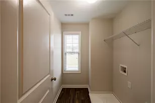 221 Winterset Cir, Hoschton, GA 30548 - Photo 17