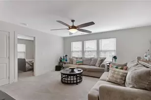 7753 Medieval St, Fairburn, GA 30213 - Photo 27