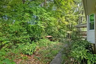 654 Grove Pkwy SE, Marietta, GA 30067 - Photo 41