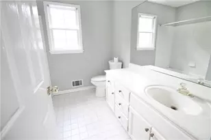 1105 New Britain Dr SW, Atlanta, GA 30331 - Photo 17