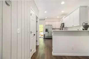 1228 Liberty Pkwy NW, Atlanta, GA 30318 - Photo 17