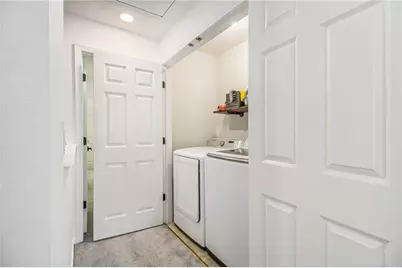 1228 Liberty Parkway NW #903, Atlanta, GA 30318 - Photo 29