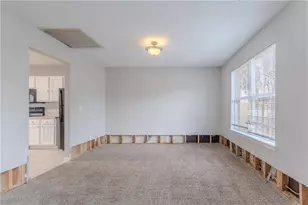 670 Burtons Cove, Hampton, GA 30228 - Photo 13