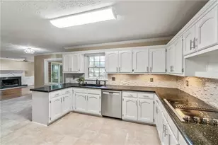 1171 Malvern Hunt Ct, Lawrenceville, GA 30043 - Photo 5