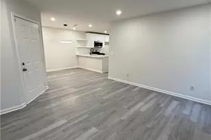 596 Windchase Ln, Stone Mountain, GA 30083 - Photo 3