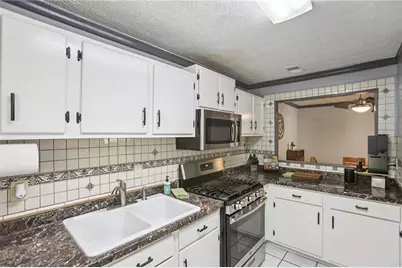 2808 Cumberland Court SE, Smyrna, GA 30080 - Photo 5