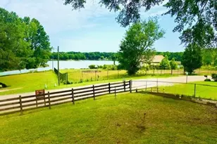 26 Skyland Dr W, Locust Grove, GA 30248 - Photo 5