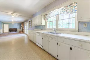 4526 Sims Ct, Tucker, GA 30084 - Photo 15