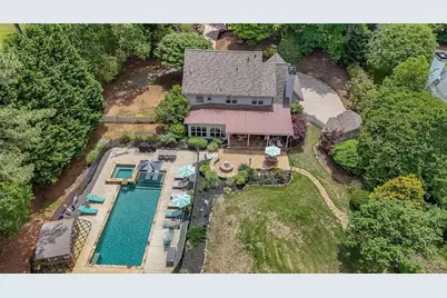 4135 Creekwood Drive, Cumming, GA 30041 - Photo 45