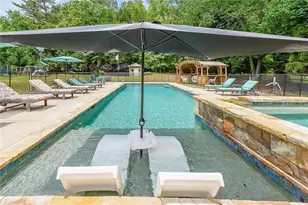 4135 Creekwood Dr, Cumming, GA 30041 - Photo 3