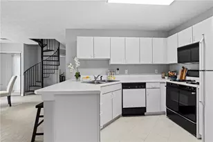 1277 Parkside Club Dr, Lawrenceville, GA 30044 - Photo 13