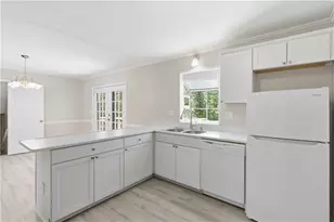 6278 Thornhedge Dr, Riverdale, GA 30296 - Photo 9