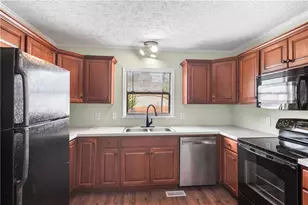 2051 College Ave NE, Atlanta, GA 30317 - Photo 11