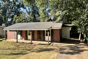 898 Verona Dr, Clarkston, GA 30021 - Photo 3