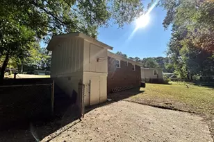 898 Verona Dr, Clarkston, GA 30021 - Photo 33