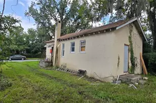 1307 E 42nd St, Savannah, GA 31404 - Photo 1