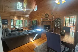 8275 Pea Ridge Rd, Cornelia, GA 30531 - Photo 9