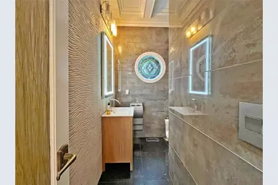 6709 Wooded Cove Court, Flowery Branch, GA 30542 - Photo 19