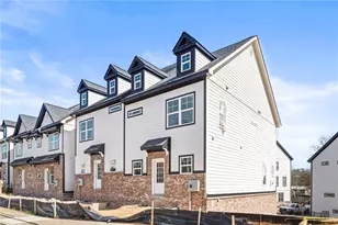 1971 Hollywood Rd NW, Atlanta, GA 30318 - Photo 3