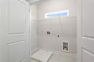 1971 Hollywood Rd NW, Atlanta, GA 30318 - Photo 29