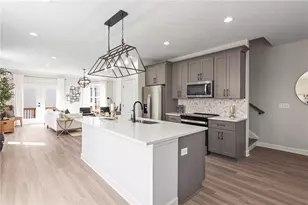 1969 Hollywood Rd NW, Atlanta, GA 30318 - Photo 15