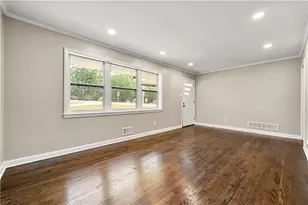 1024 Magnolia Dr SE, Smyrna, GA 30082 - Photo 5