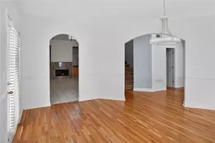 1366 Brookhaven Village Cir NE, Atlanta, GA 30319 - Photo 15