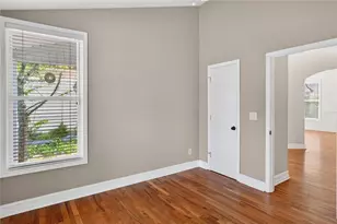1366 Brookhaven Village Cir NE, Atlanta, GA 30319 - Photo 9