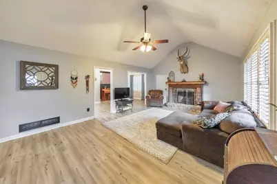 307 Queensbury Walk, Acworth, GA 30102 - Photo 3