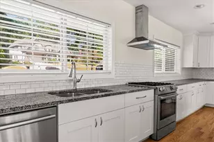 2410 Rugby Ave, Atlanta, GA 30337 - Photo 9