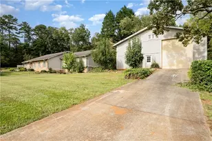 490 Addington Dr, Toccoa, GA 30577 - Photo 3
