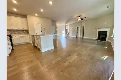 986 Lakeview Oaks Court, Grayson, GA 30017 - Photo 9