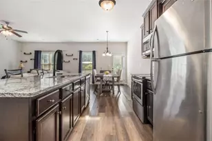 7883 Rock Rose Ln, Fairburn, GA 30213 - Photo 9