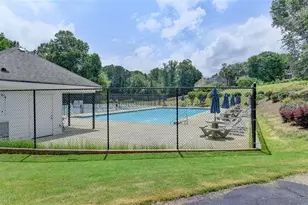 524 Meadowfield Ct, Lawrenceville, GA 30043 - Photo 17