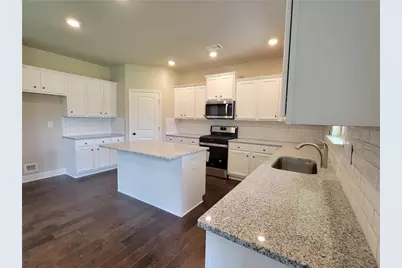 996 Lakeview Oaks Court, Grayson, GA 30017 - Photo 13