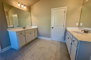 996 Lakeview Oaks Ct, Grayson, GA 30017 - Photo 29