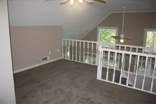 3836 Clubhouse Dr, Gainesville, GA 30501 - Photo 11