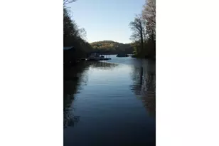 3836 Clubhouse Dr, Gainesville, GA 30501 - Photo 19