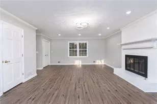 2910 Spring Ridge Cir, Snellville, GA 30039 - Photo 7