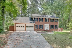 2910 Spring Ridge Cir, Snellville, GA 30039 - Photo 3