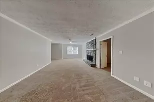 121 Chantilly Ln, Lawrenceville, GA 30043 - Photo 7