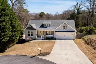 464 Holly Pl, Gainesville, GA 30501 - Photo 5